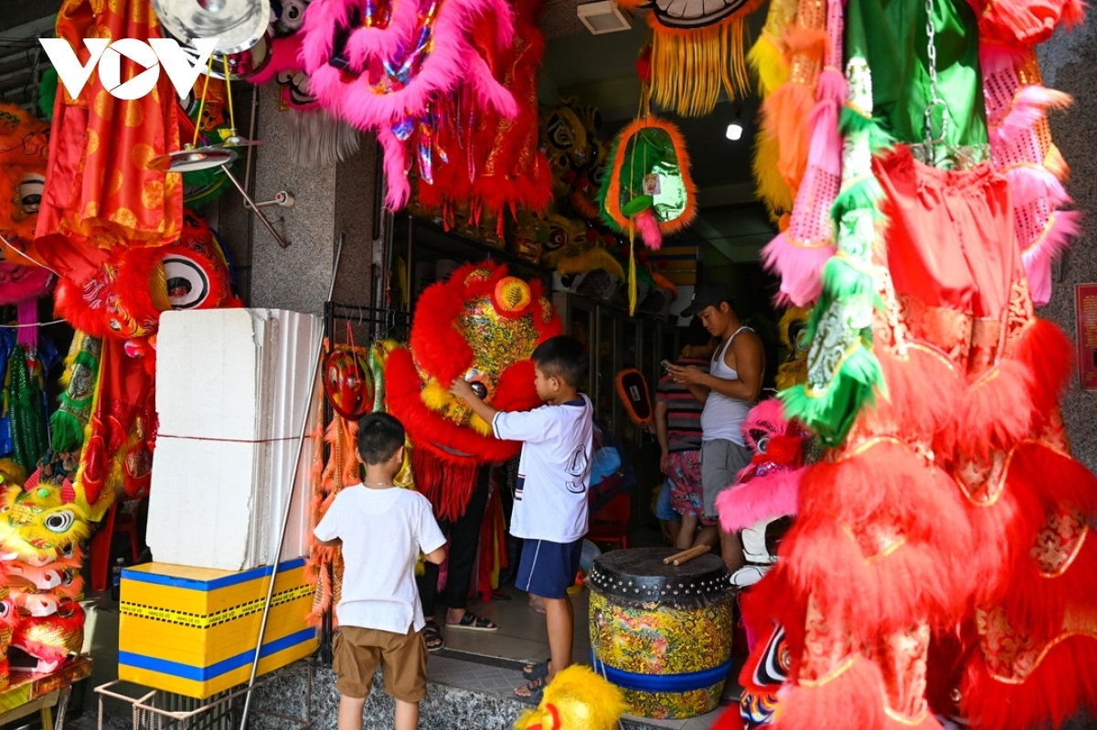 Top leader sends Mid-Autumn Festival greetings to children